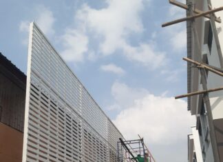 รวบรวมคำถามในการติดตั้งรั้วไม้ระแนงบังตาสำหรับรั้วข้างบ้าน รั้วบ้านสูงกี่เมตร